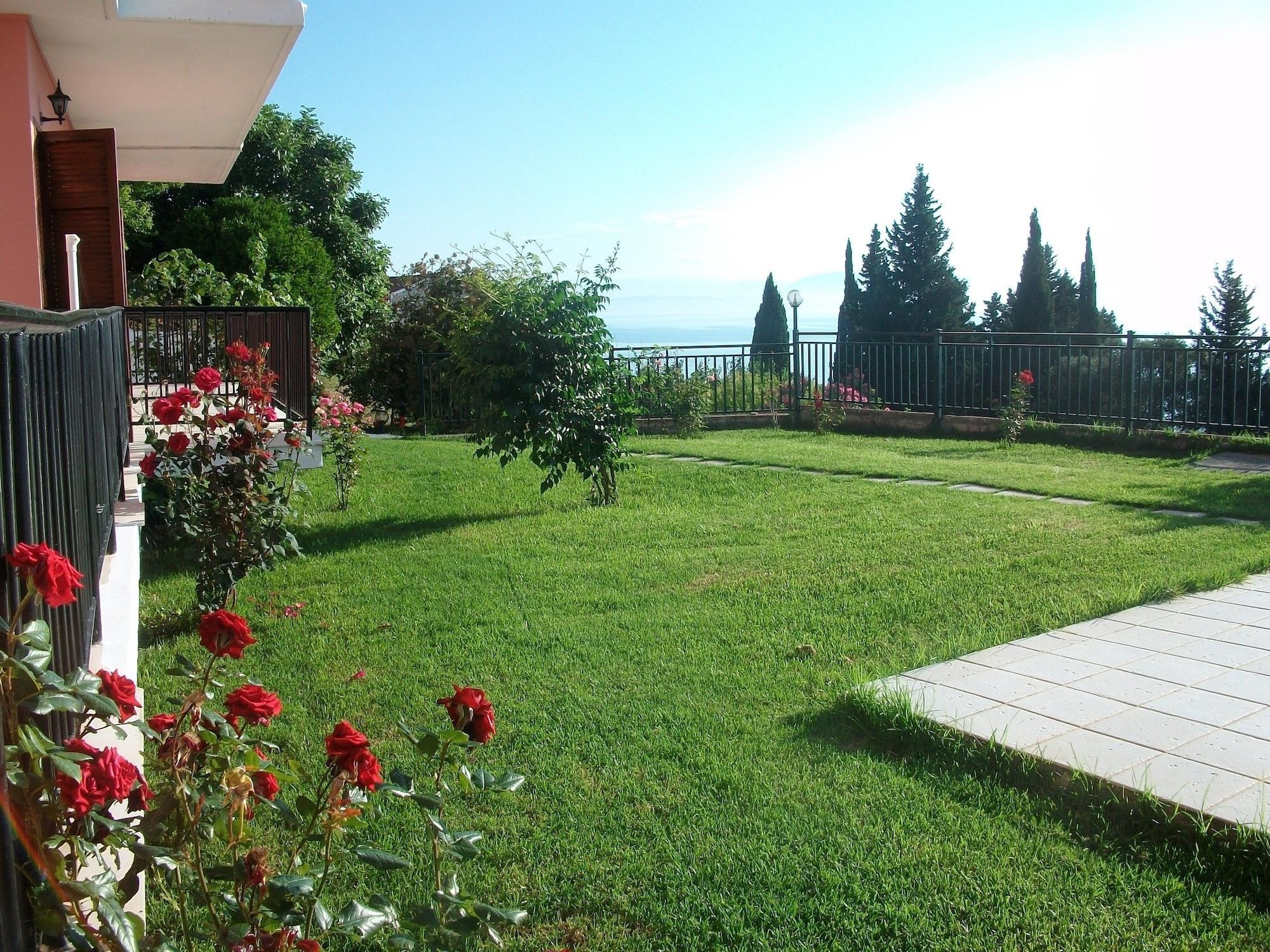 Aronis Apartments Беніцес Екстер'єр фото