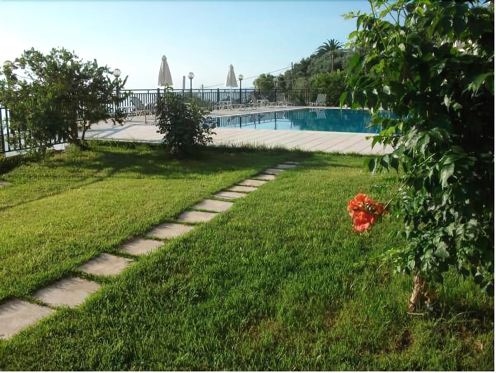 Aronis Apartments Беніцес Екстер'єр фото
